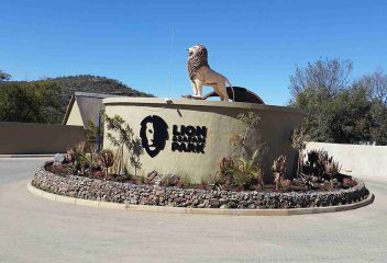 lion & safari park